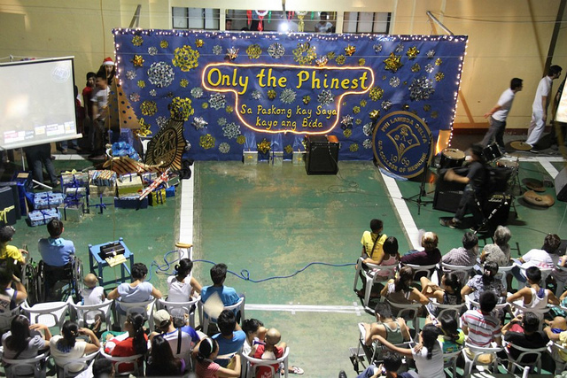 8274485576_f3b969f17d_z